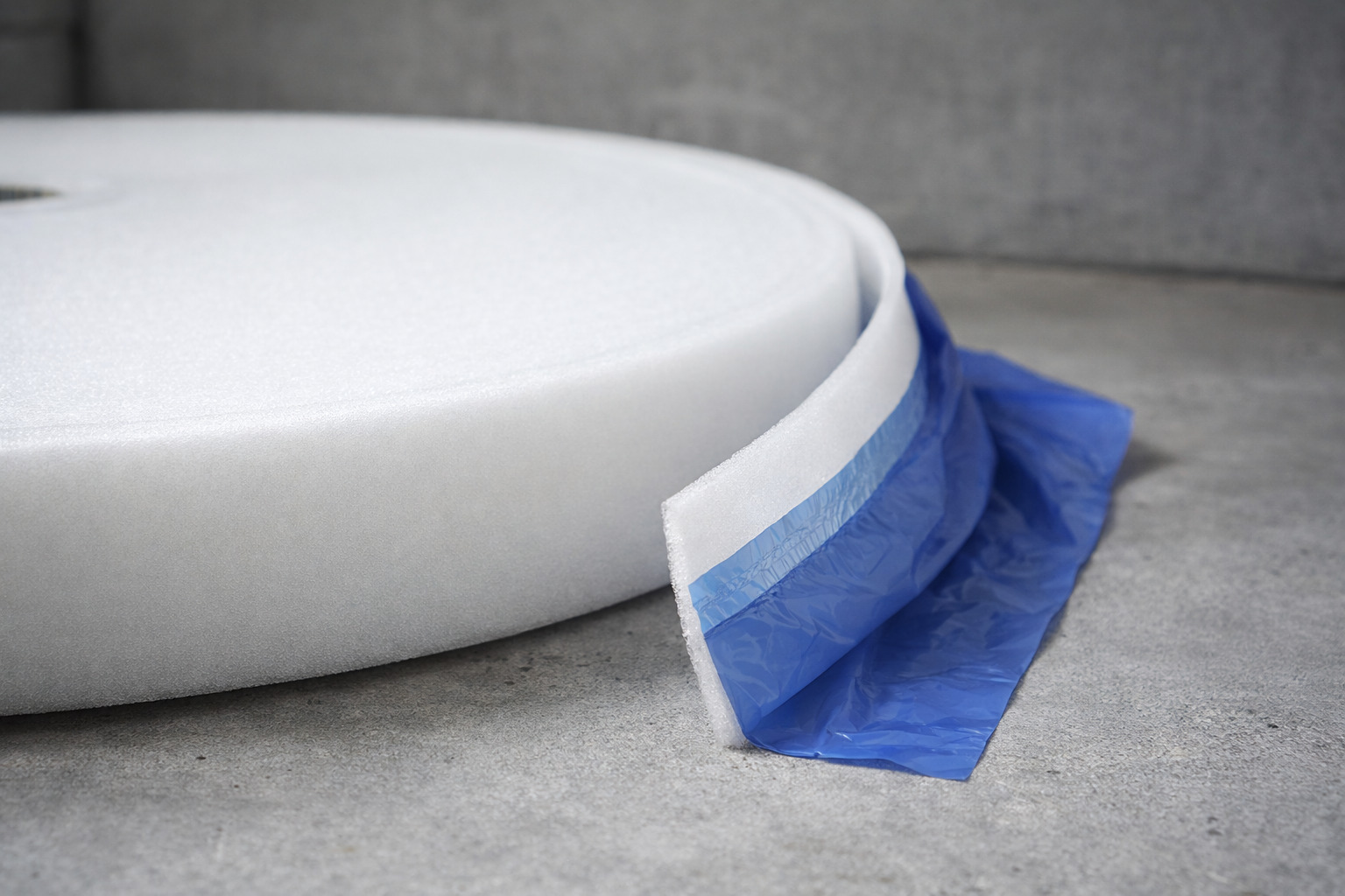 Что такое демпферная лента и зачем она нужна? | Knauf Penoplast